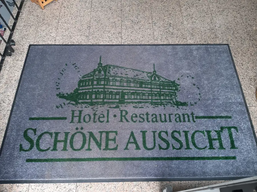 Logomatte für Hotels – Eingangsmatte des Hotel Restaurant Schöne Aussicht
